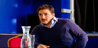 Mercer resigns as Defence Minister, saying he was forced out