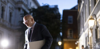 Sunak fires Zahawi for “serious breach” after tax affairs row