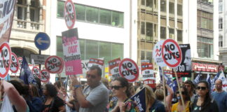 Full-Moon Briefing: New teacher strikes as pay offer rejected / New measures to tackle grooming gangs / PM urged to let UK rejoin EU Horizon scheme