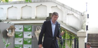 Environment Minister resigns, citing PM’s ‘apathy’ over environmental causes