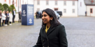 Braverman threatens to vote against Rwanda Bill