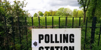 Labour wins Wellingborough and Kingswood by-elections